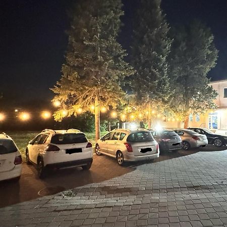 Hotel Istanbul Skopje Exteriör bild