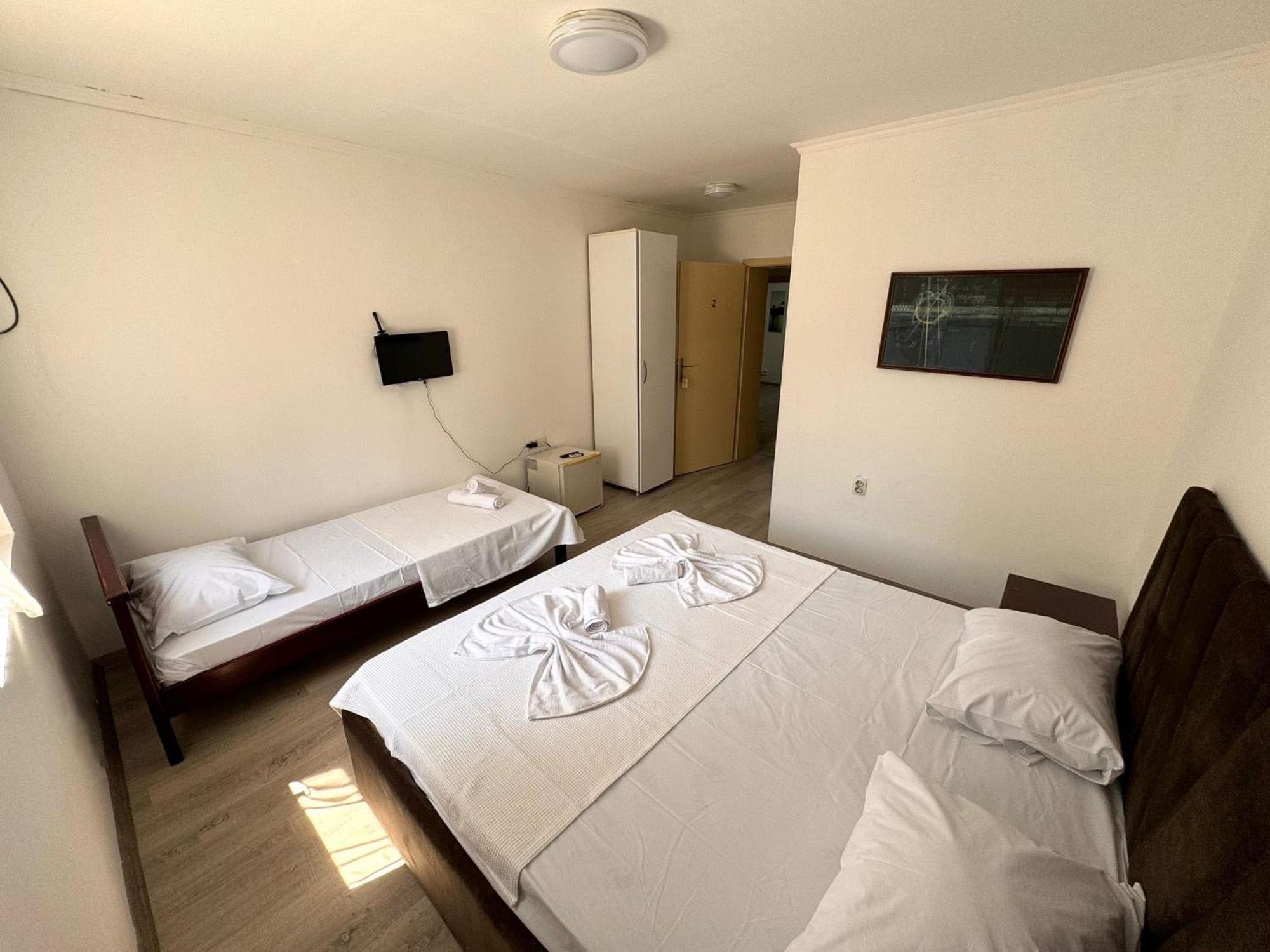 Hotel Istanbul Skopje Exteriör bild