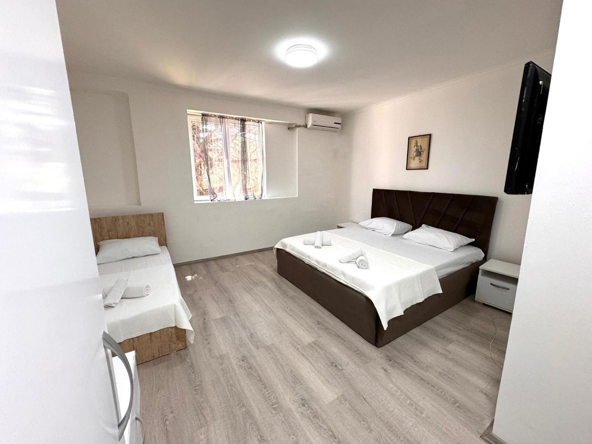 Hotel Istanbul Skopje Exteriör bild