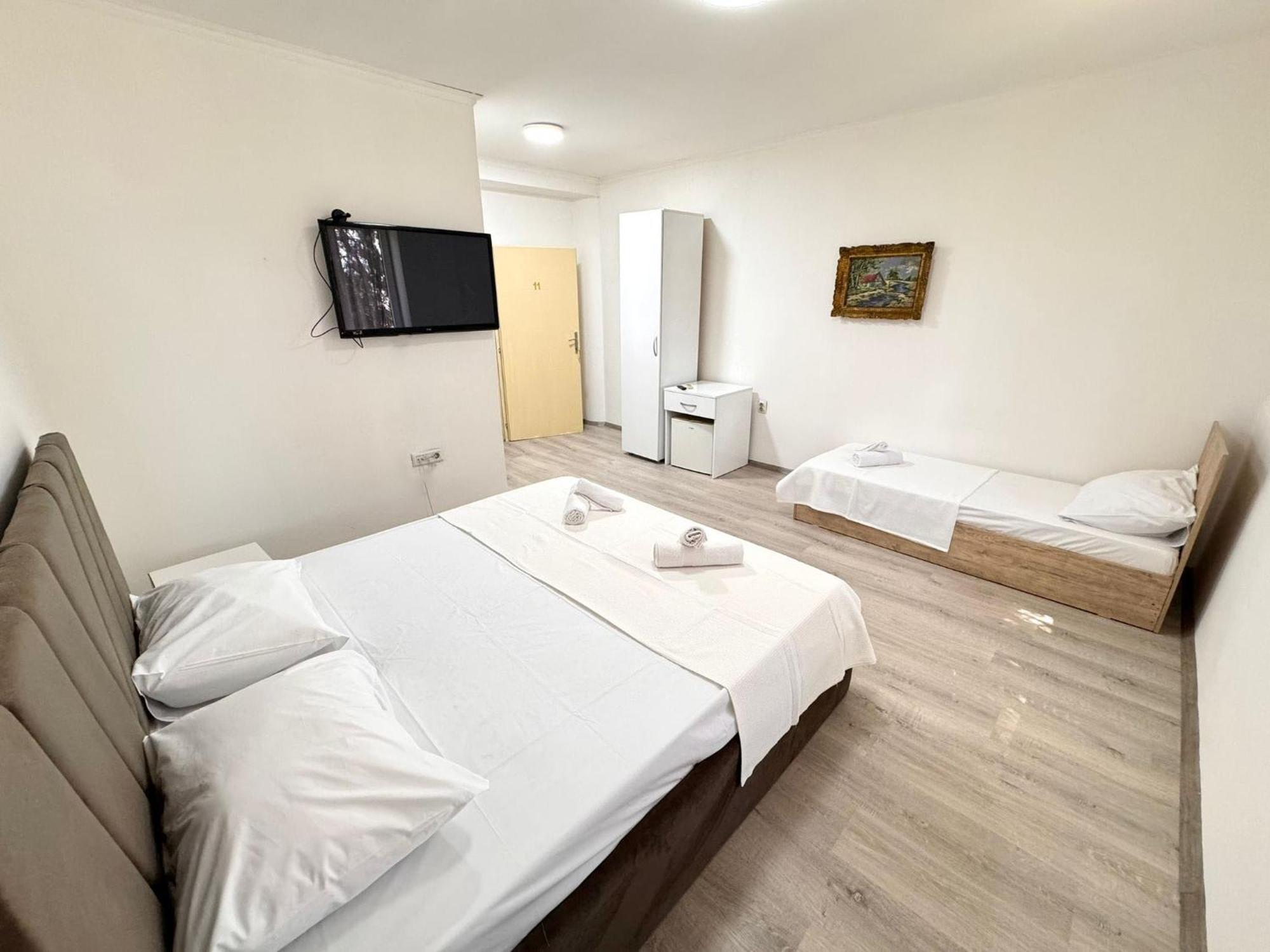 Hotel Istanbul Skopje Exteriör bild